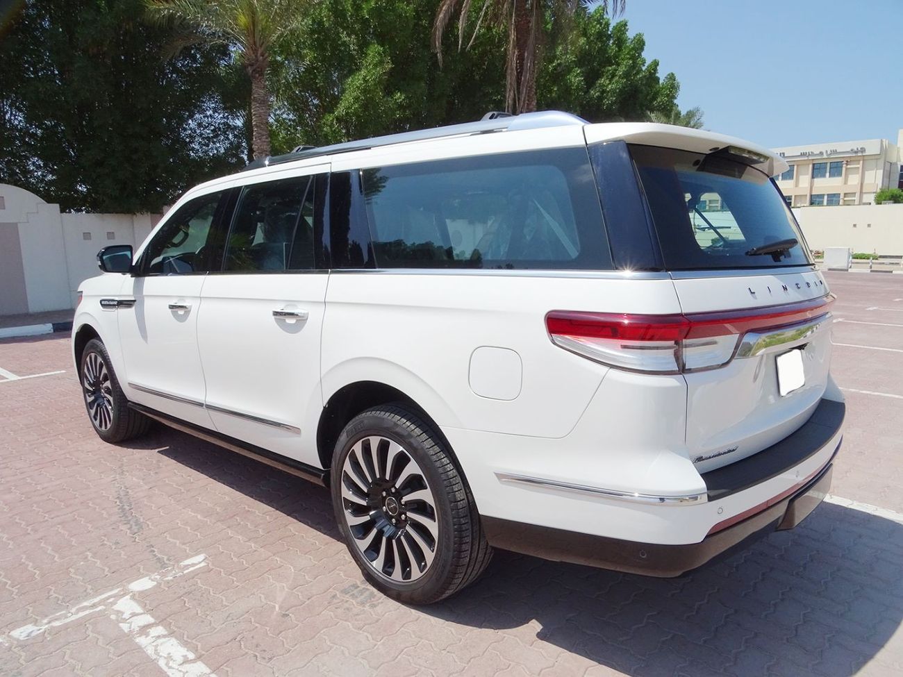 Lincoln Navigator Presidential