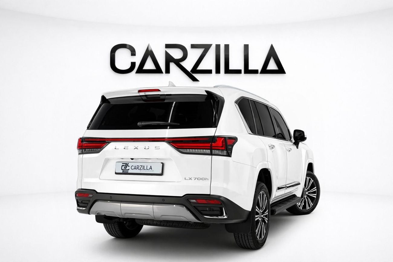 لكزس LX 700h Signature