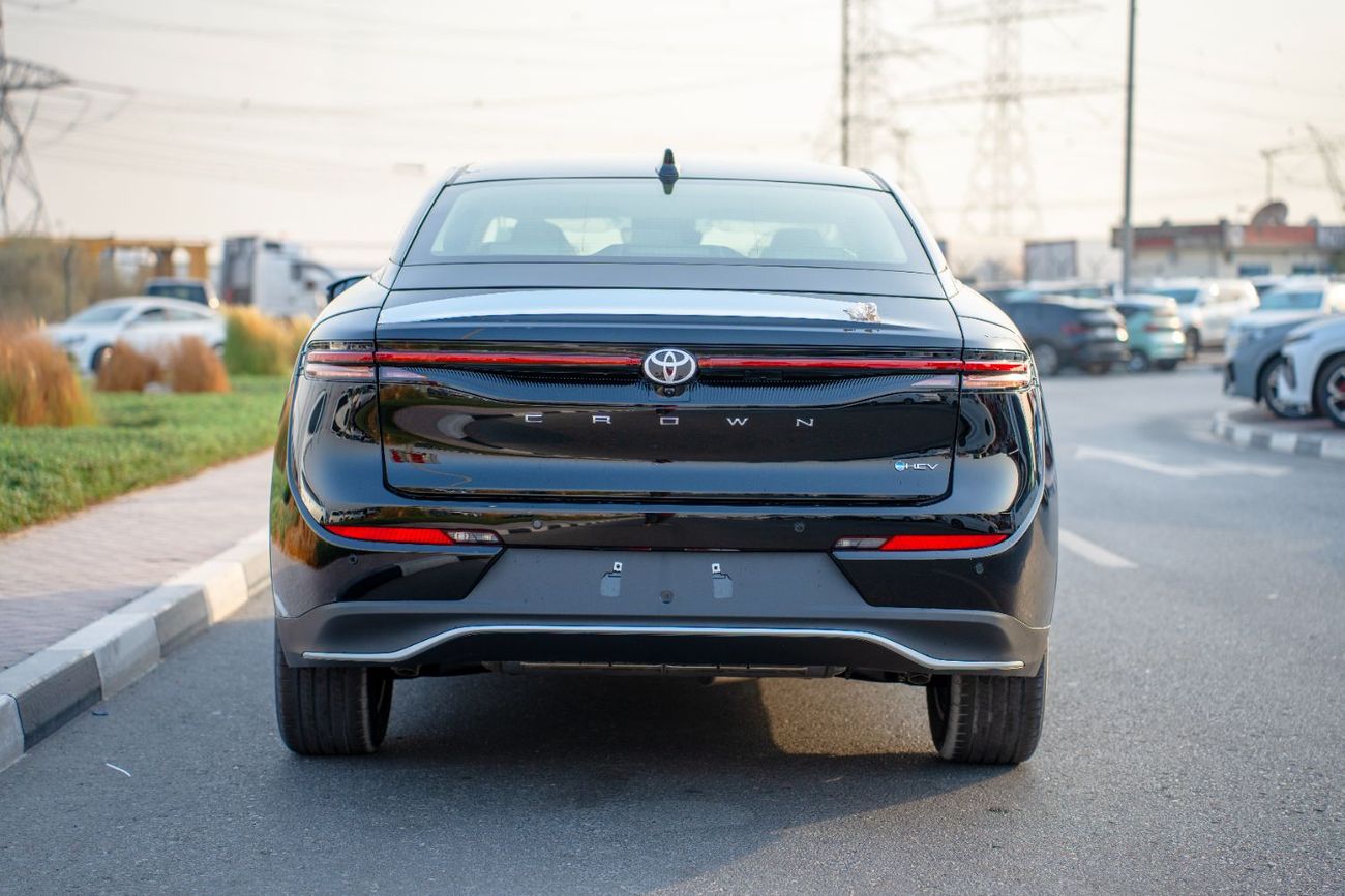 تويوتا كراون Toyota Crown 2026 2.5L Hybrid FWD