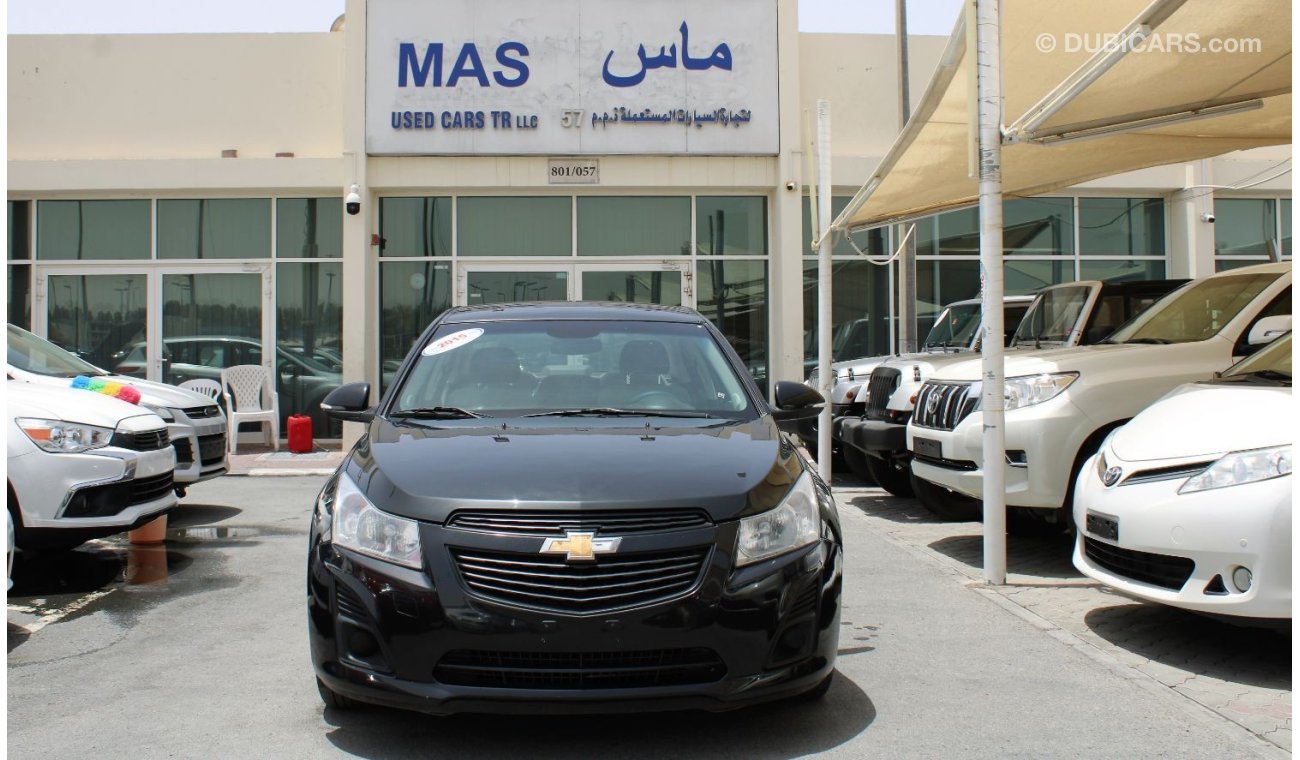 Chevrolet Cruze LT ACCIDENTS FREE - GCC - MID OPTION - CAR IS IN PERFECT CONDITION INSIDE OUT