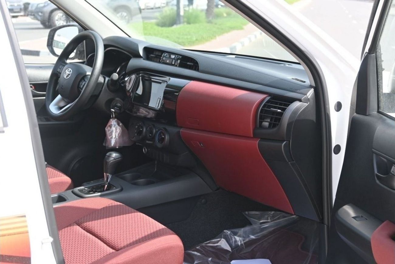 تويوتا هيلوكس HILUX 2.7L PETROL 4X2 DRIVE AUTO TRANSMISSION 2024