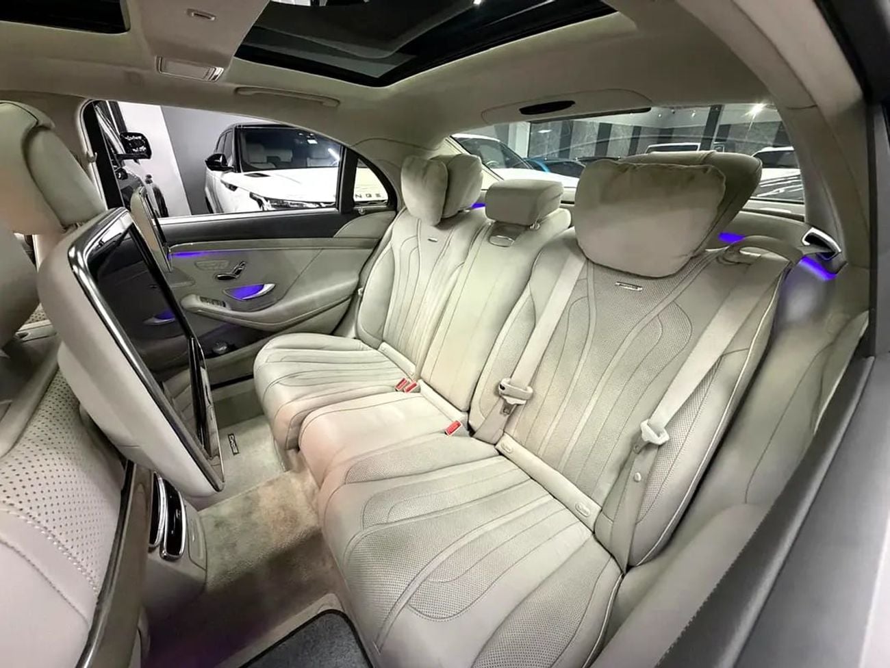 مرسيدس بنز S 63 AMG Std 5.5L