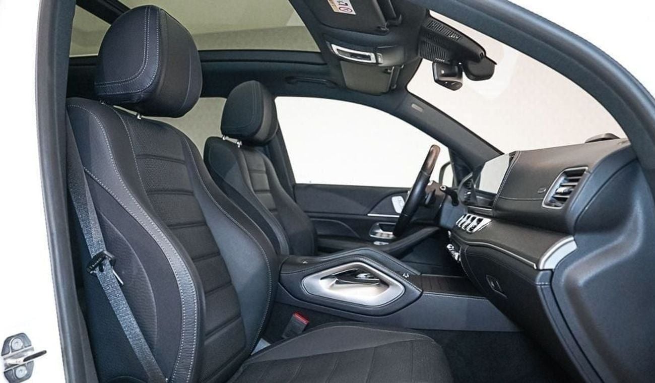 مرسيدس بنز GLS 580 UAE's Very Best Example | AED 4,069 Per Month