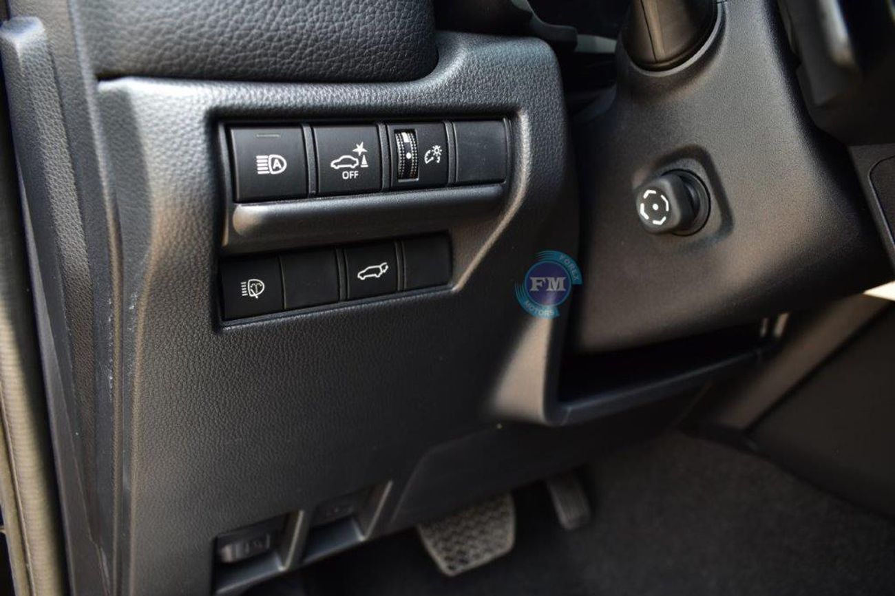 تويوتا برادو Luxury 2.4L Petrol 7 Seat Automatic