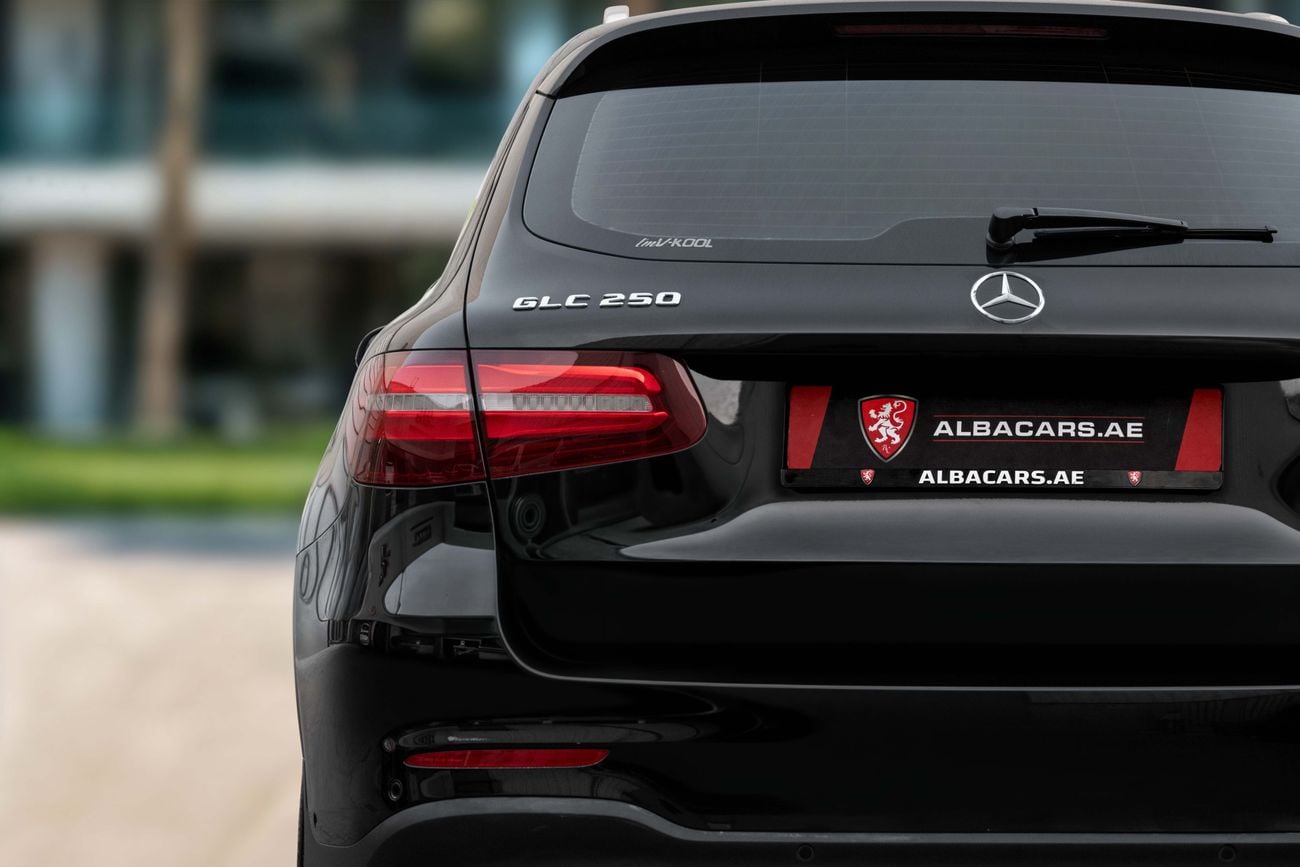 مرسيدس بنز GLC 250 GLC 250 4Matic | 1,920 P.M | 0% Downpayment | IMMACULATE!