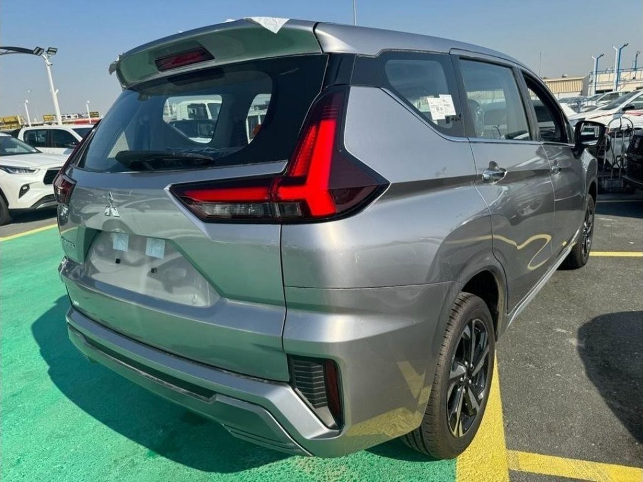 ميتسوبيشي إكسباندر 1.5L 4cyl petrol Full Option Zero KM