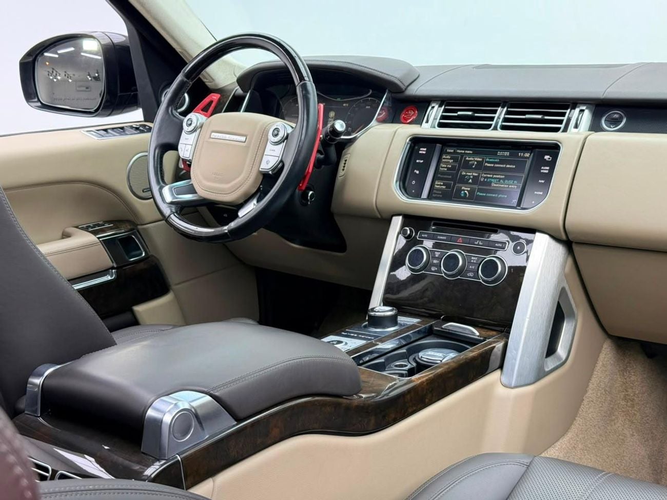 Land Rover Range Rover VOGUE 2013 Range Rover Vogue Lumma CLR Original, Just Been Serviced, Excellent Condition, GCC