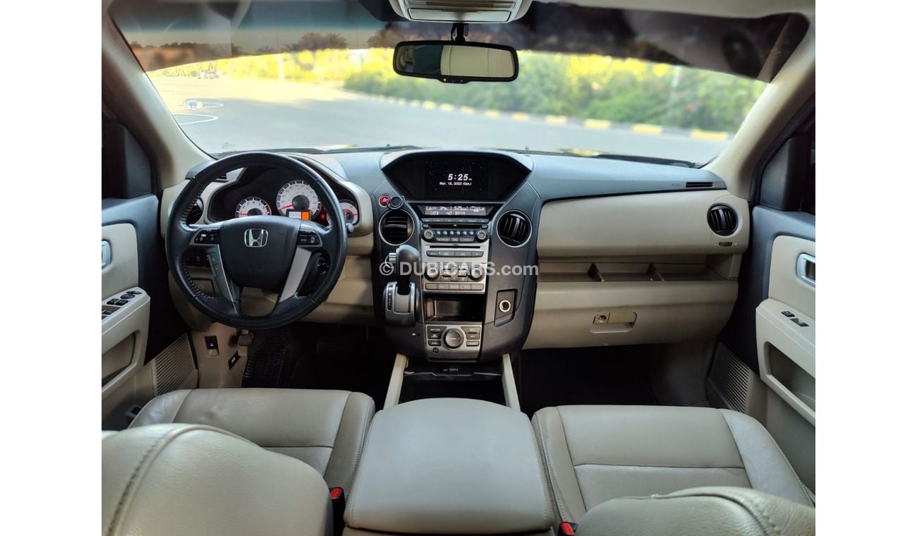 Honda Pilot HONDA PILOT TOURING 2012 GCC PERFECT CONDITION - ACCIDENT FREE