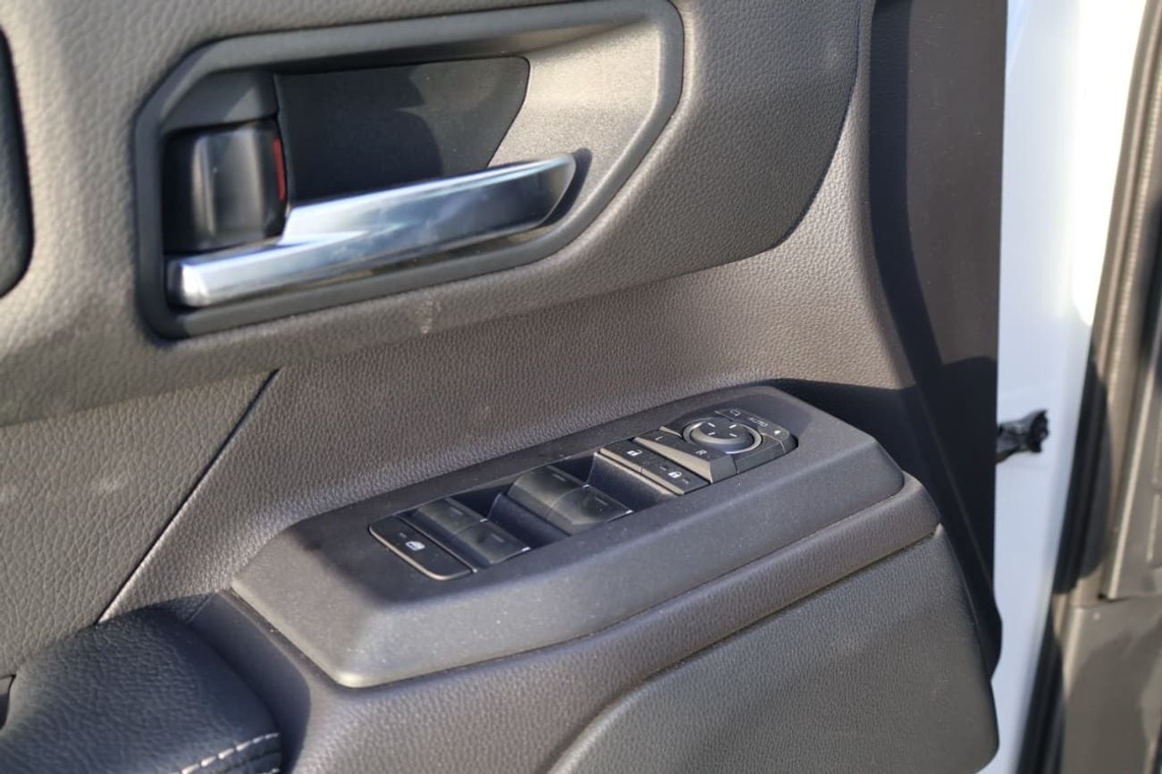 تويوتا برادو VXR 2026 Toyota Prado LC250 2.4L petrol All Rounder MID