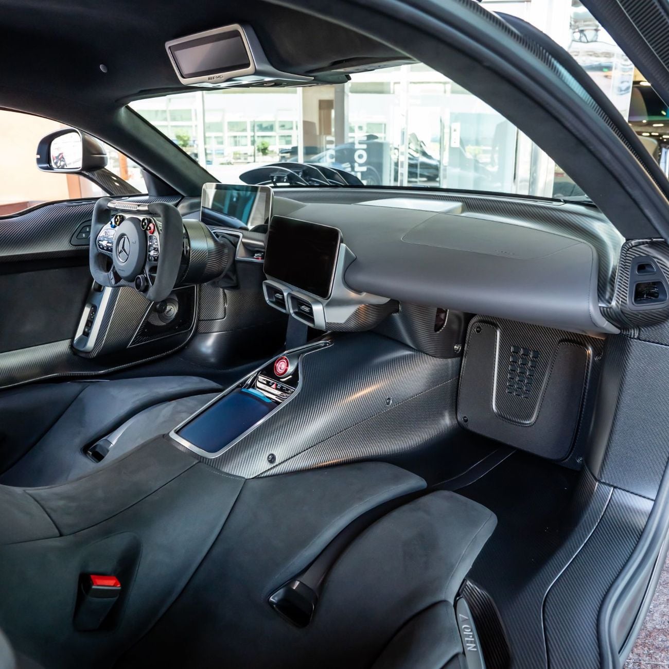 Mercedes-Benz AMG One 2024 MERCEDES AMG ONE BRAND NEW GCC WITH WARRANTY  ( 1 OF 275)