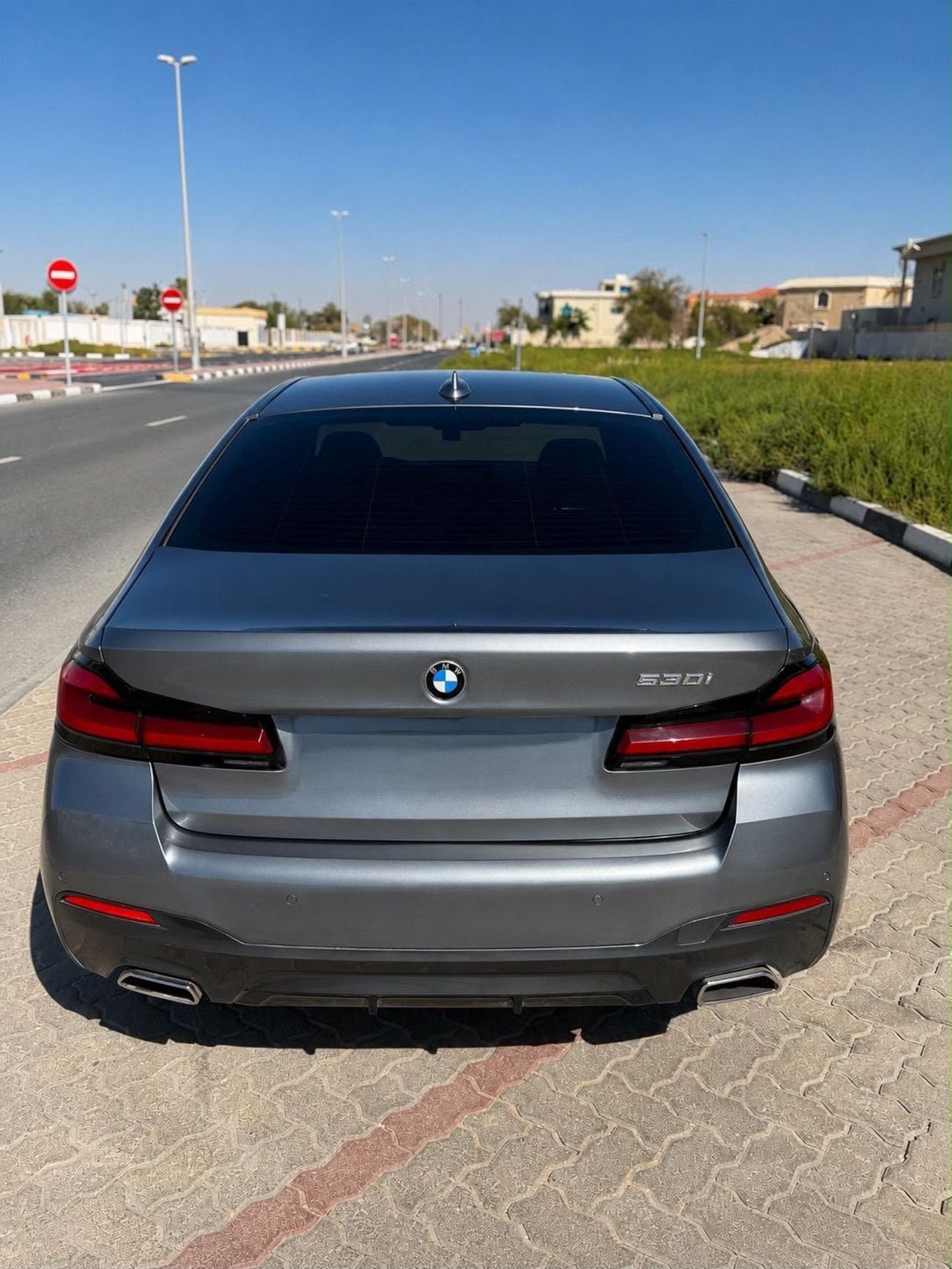 بي أم دبليو 530i LUXURY