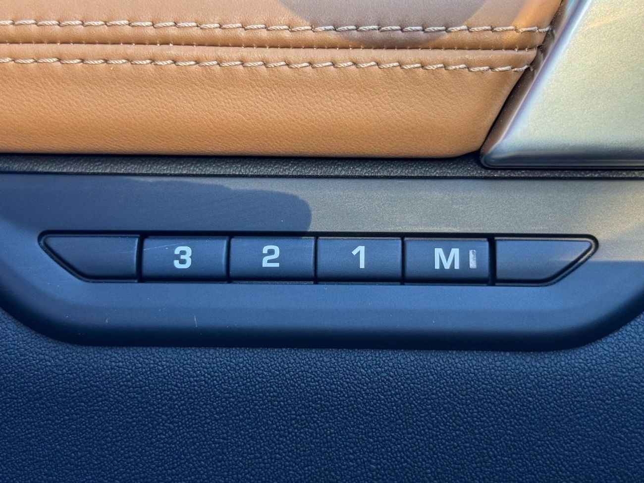 لاند روفر دسكفري 