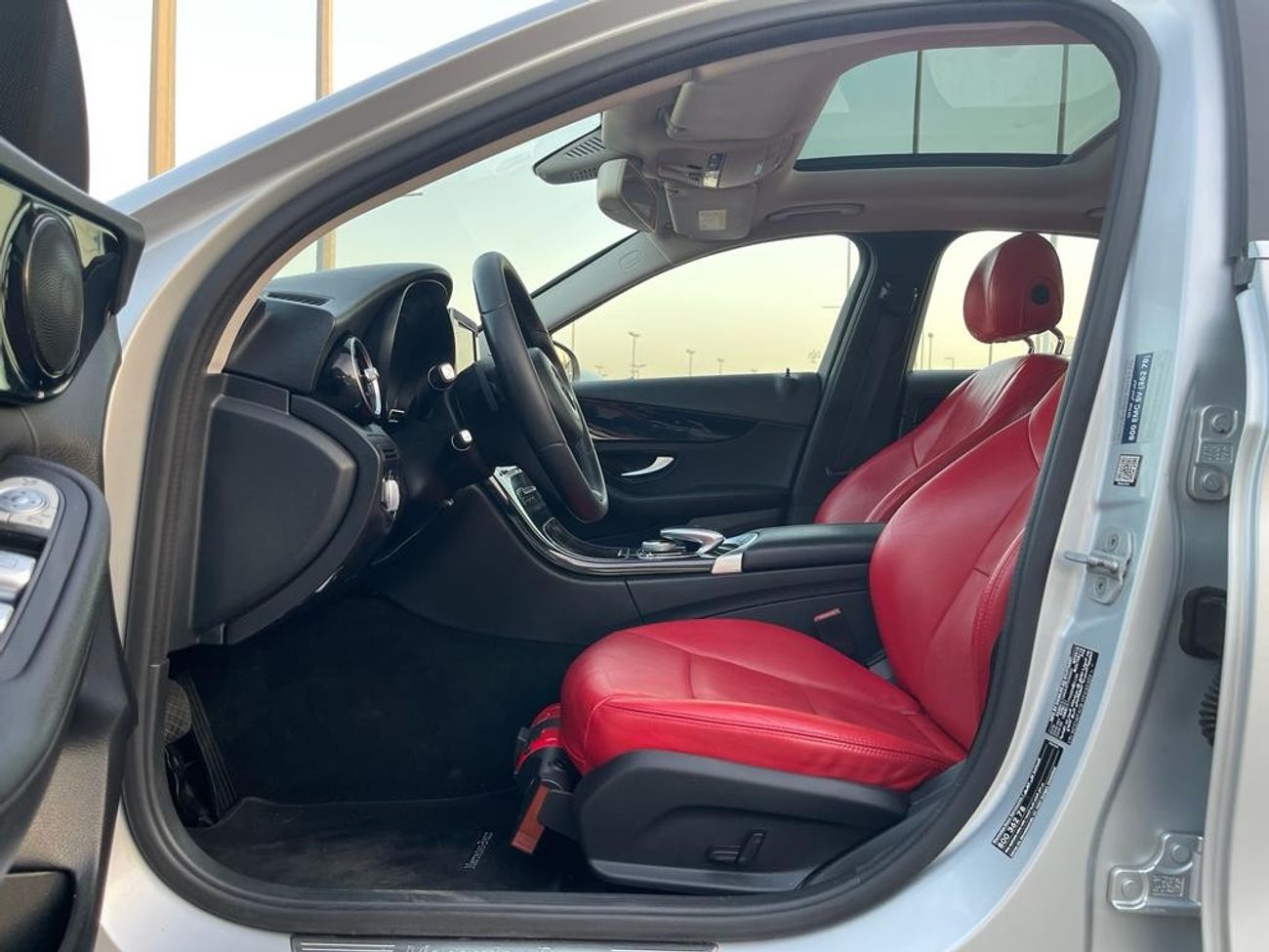 مرسيدس بنز C 200 AMG باك