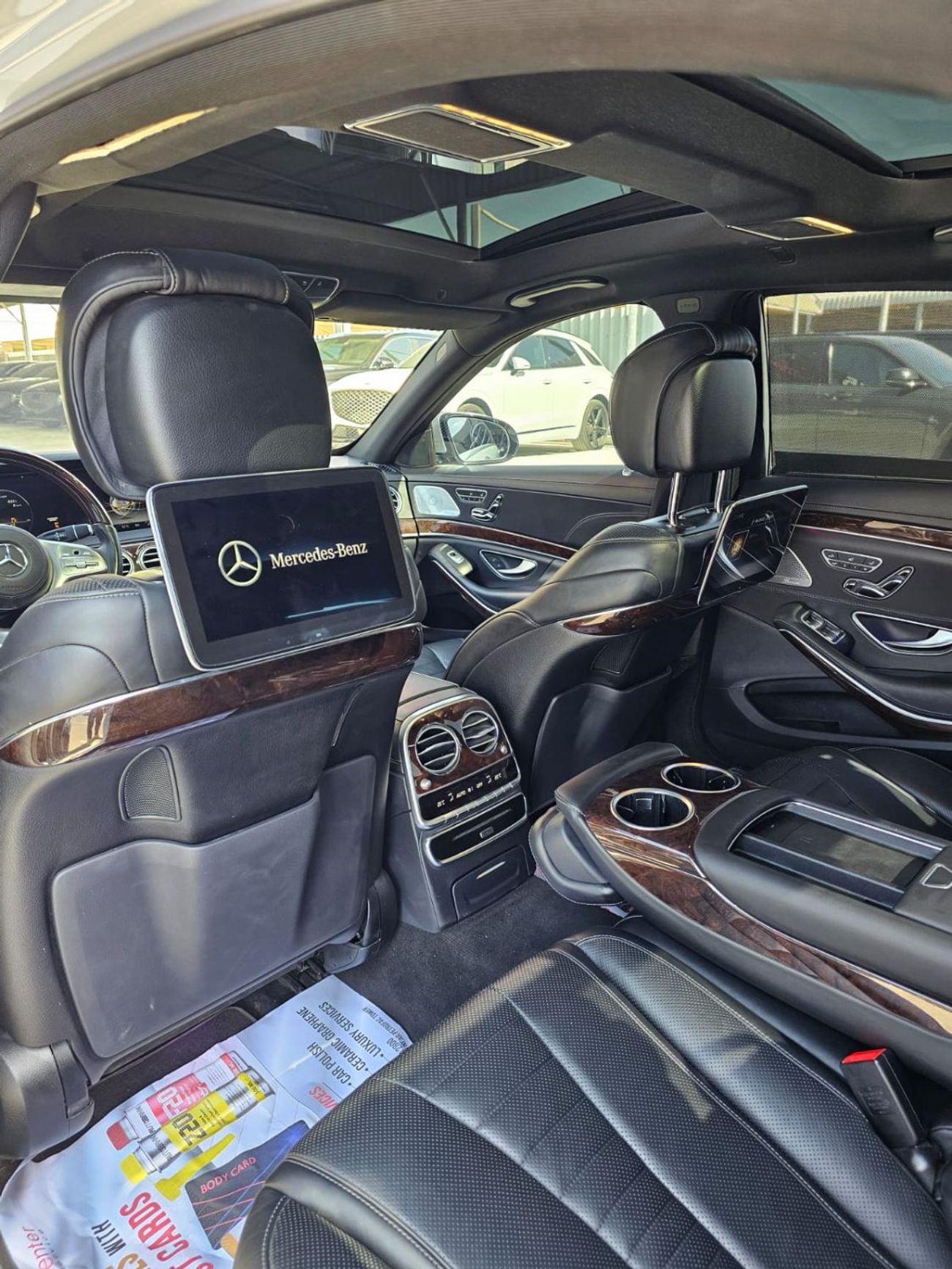 Mercedes-Benz S 560 Std 4.0L (463 HP)