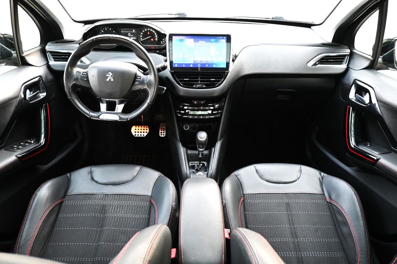 بيجو 208 GT لاين بيجو 208 GT_LINE خليجي 2018 بحالة ممتازة من الداخل والخارج