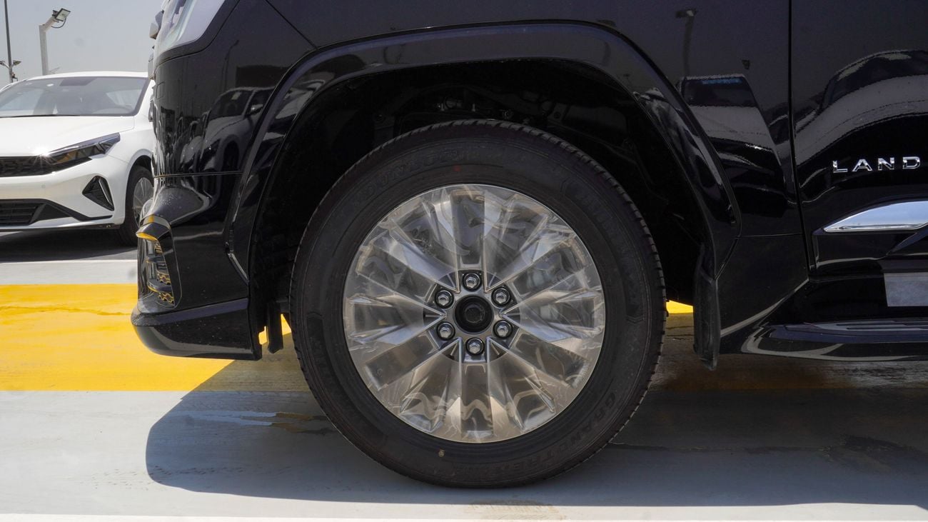 Toyota Land Cruiser VXR  Twin Turbo 3.5 L V6