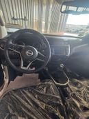 Nissan Navara Std 2.5L 4WD M/T