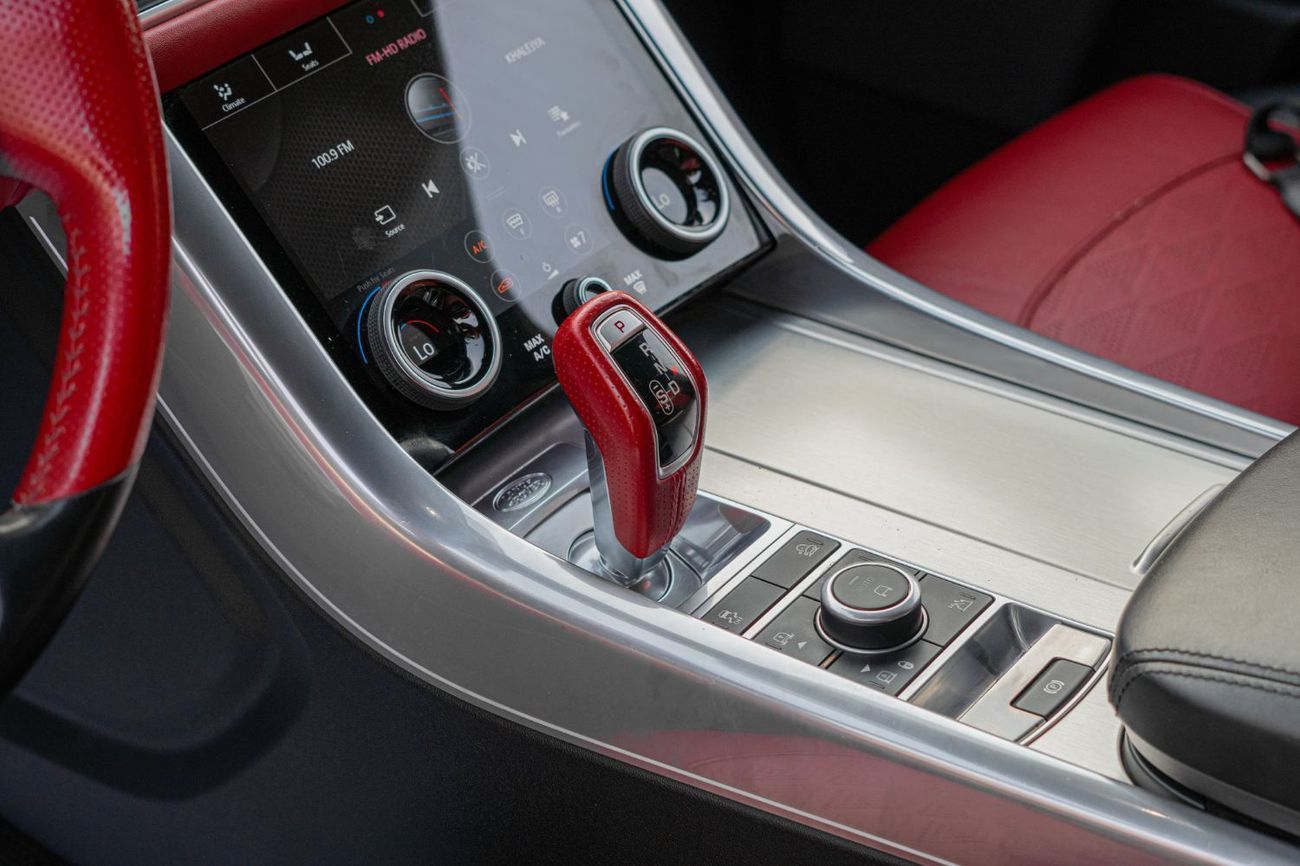 Land Rover Range Rover Sport SVR 5.0L (575 HP) 4WD