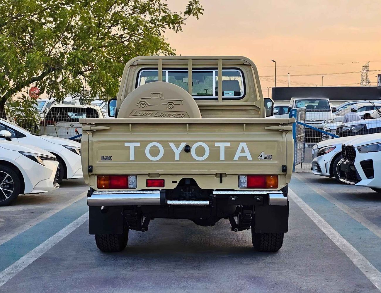 تويوتا لاند كروزر بيك آب SINGLE CABIN / 2.8L DIESEL M/T 4WD / CHROME BUMPERS / REAR CAMERA / (CODE#LCPSDCR)