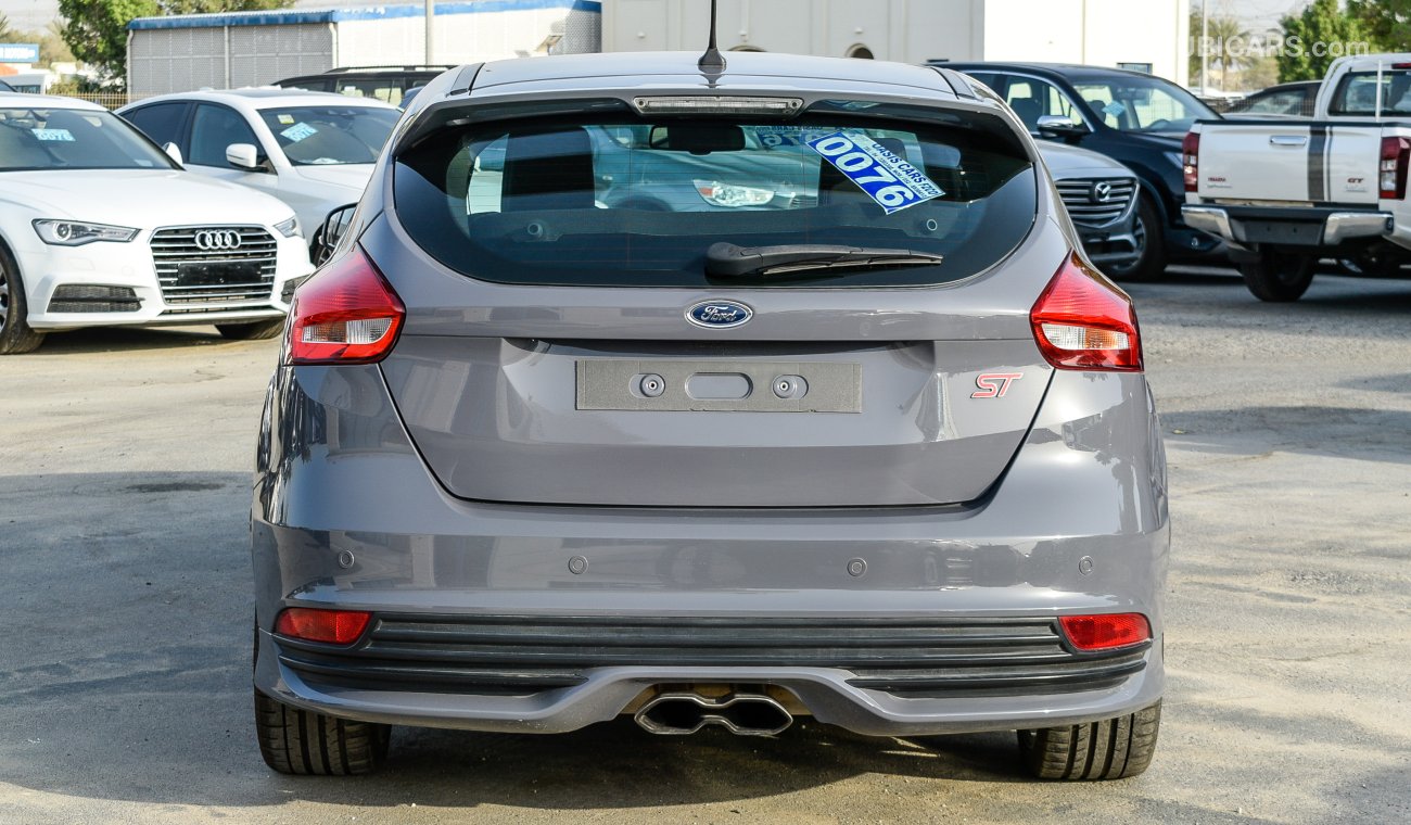 Ford Focus ST GCC