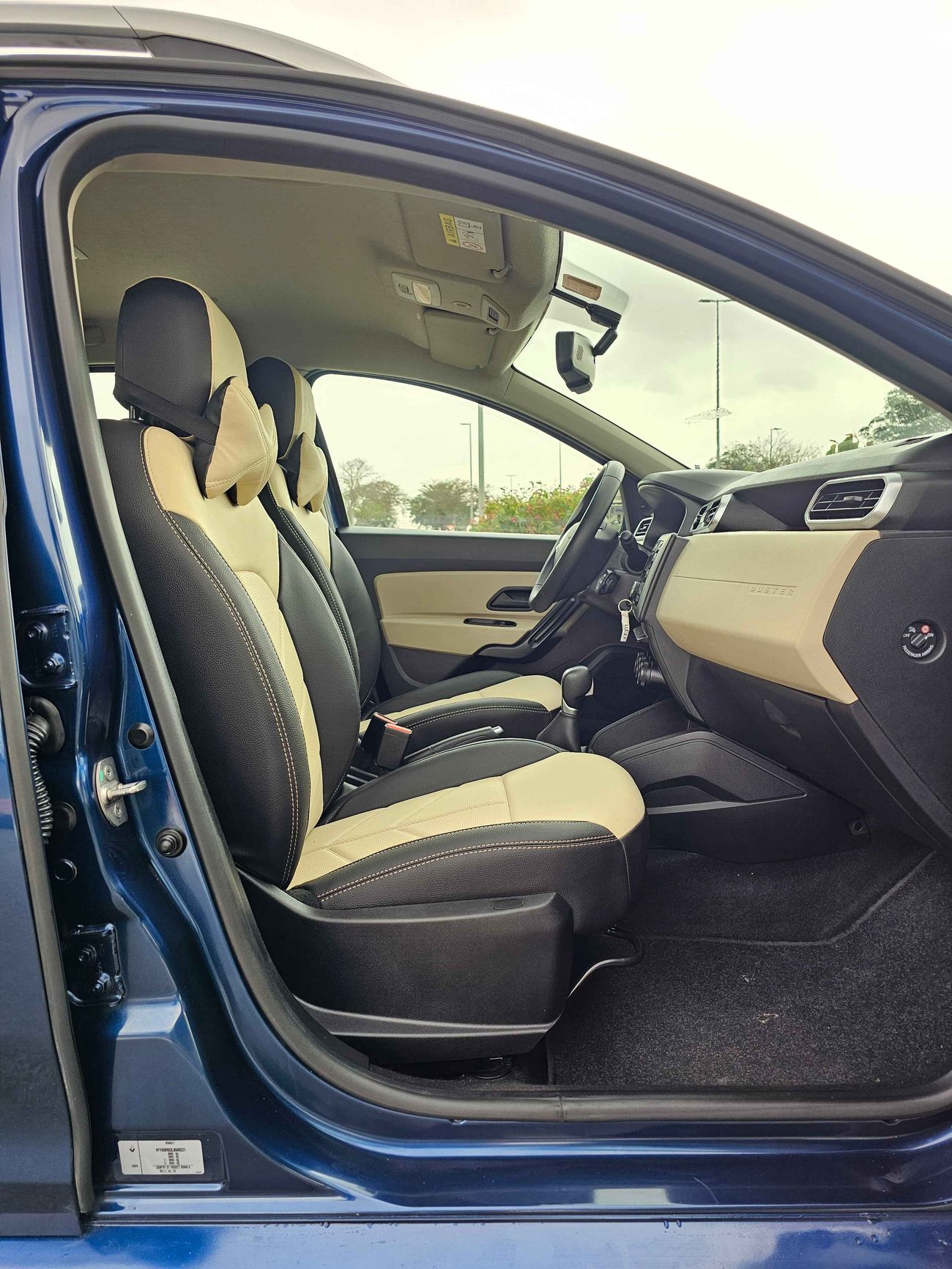 رينو داستر / LEATHER SEATS/ ALLOY RIMS/ SAME COLOR BODY/ LOW MILEAGE/475 MONTHLY/ LOT#45521