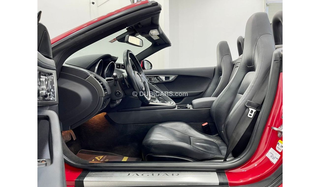 Jaguar F Type Std 2015 Jaguar F-Type, Full Service history, Warranty, GCC