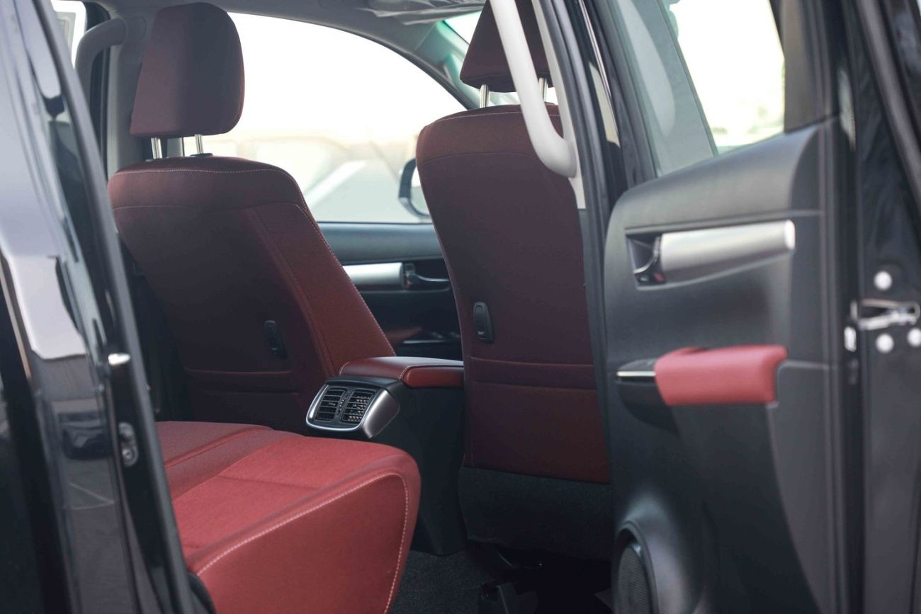 Toyota Hilux 2025 TOYOTA HILUX SR5 4.0 - ATTITUDE BLACK inside RED | Export Only