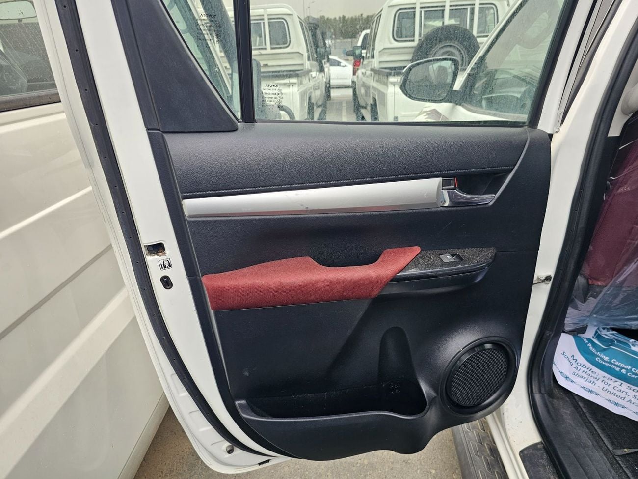 Toyota Hilux S GLX LHD 2.4L V4 DIESEL ENGINE Push Start Automatic Gear 4WD Original Power Window 5 Seats 4 Doors