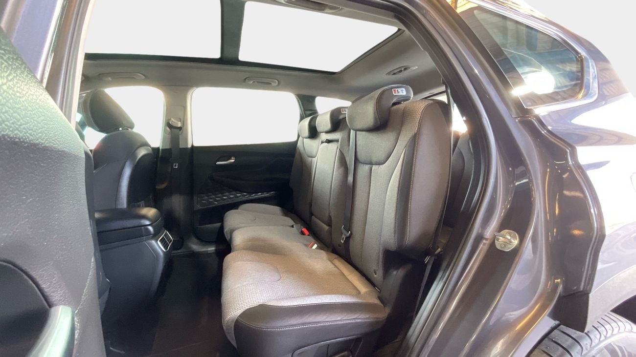 هيونداي سانتا في 2.5 GL COMFORT PLUS AUTO 2WD | شامل الضمان | 0 ﺪﻔﻋﺓ ﺃﻮﻟﻯ
