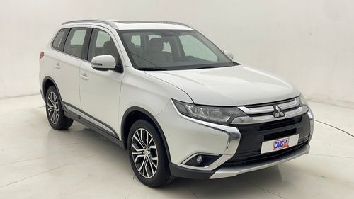 ميتسوبيشي آوتلاندر GLX MID 2.4 | بدون دفعة مقدمة | اختبار القيادة في المنزل