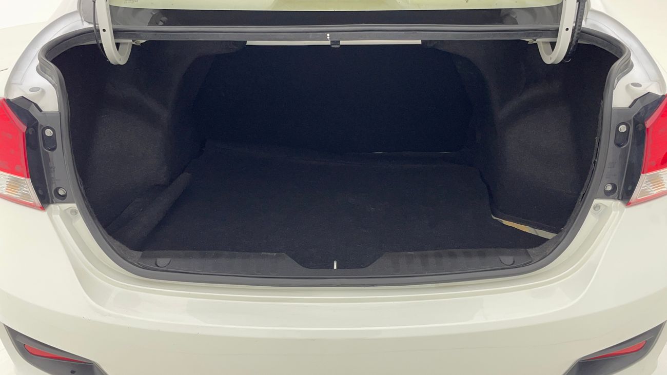 سوزوكي سياز GL 1.5 | بدون دفعة مقدمة | اختبار القيادة في المنزل