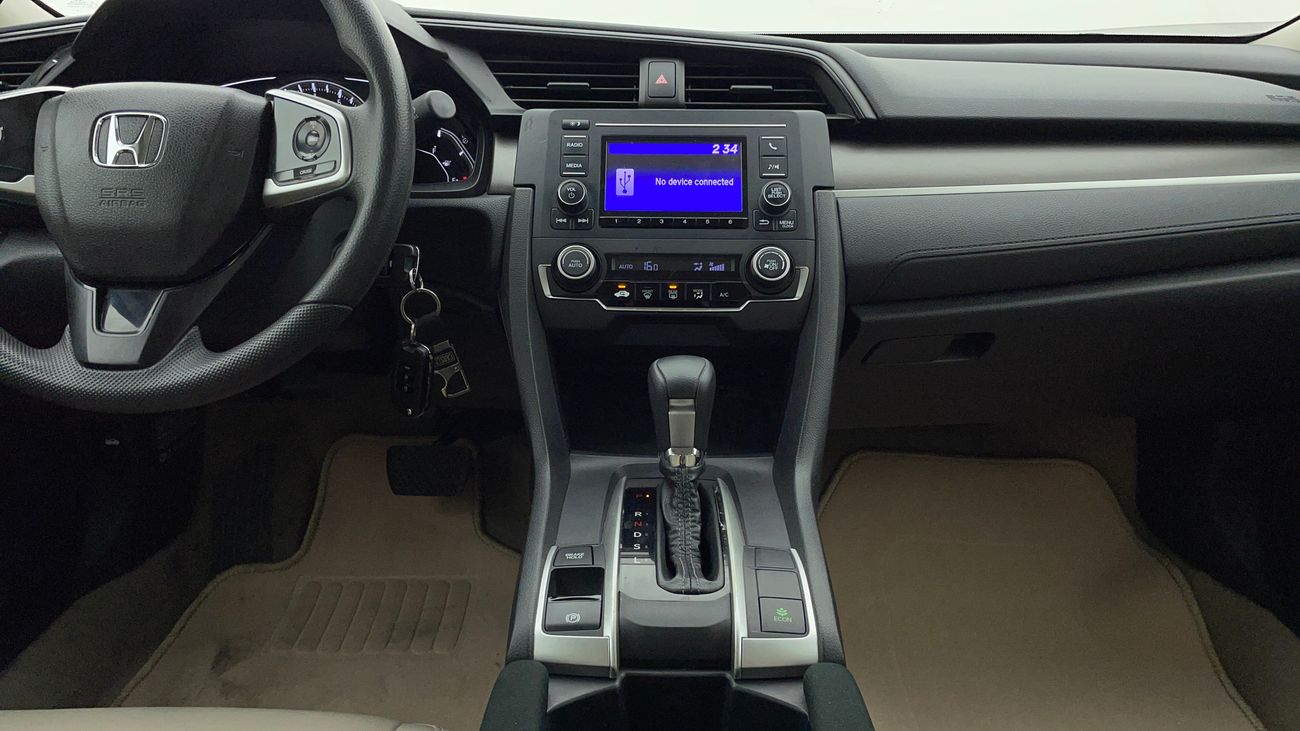 هوندا سيفيك DX 1.6 | بدون دفعة مقدمة | اختبار القيادة في المنزل