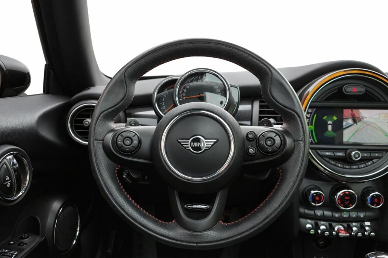 Mini Cooper S 2.0L (4 Seater) l AED 960 P.M l 0% Down Payment l Cooper S l 1 Year Warranty