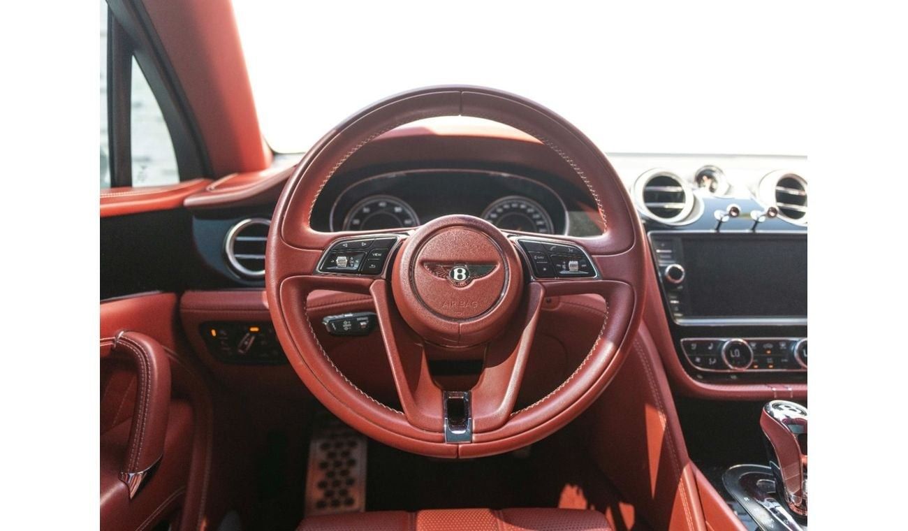 بنتلي بينتايجا W12 Mulliner