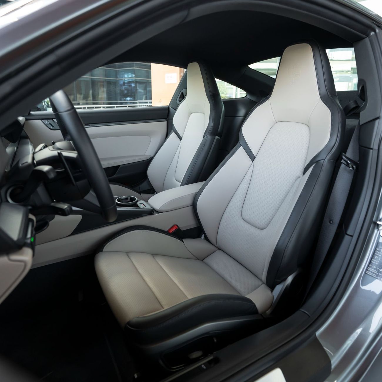 Porsche 911 Carrera 3.0L (444 HP) Coupe 2025 PORSCHE 911 CARRERA BRAND NEW