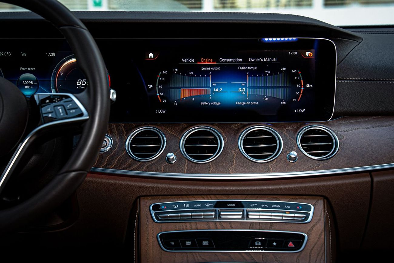 مرسيدس بنز E200 Premium 2.0L