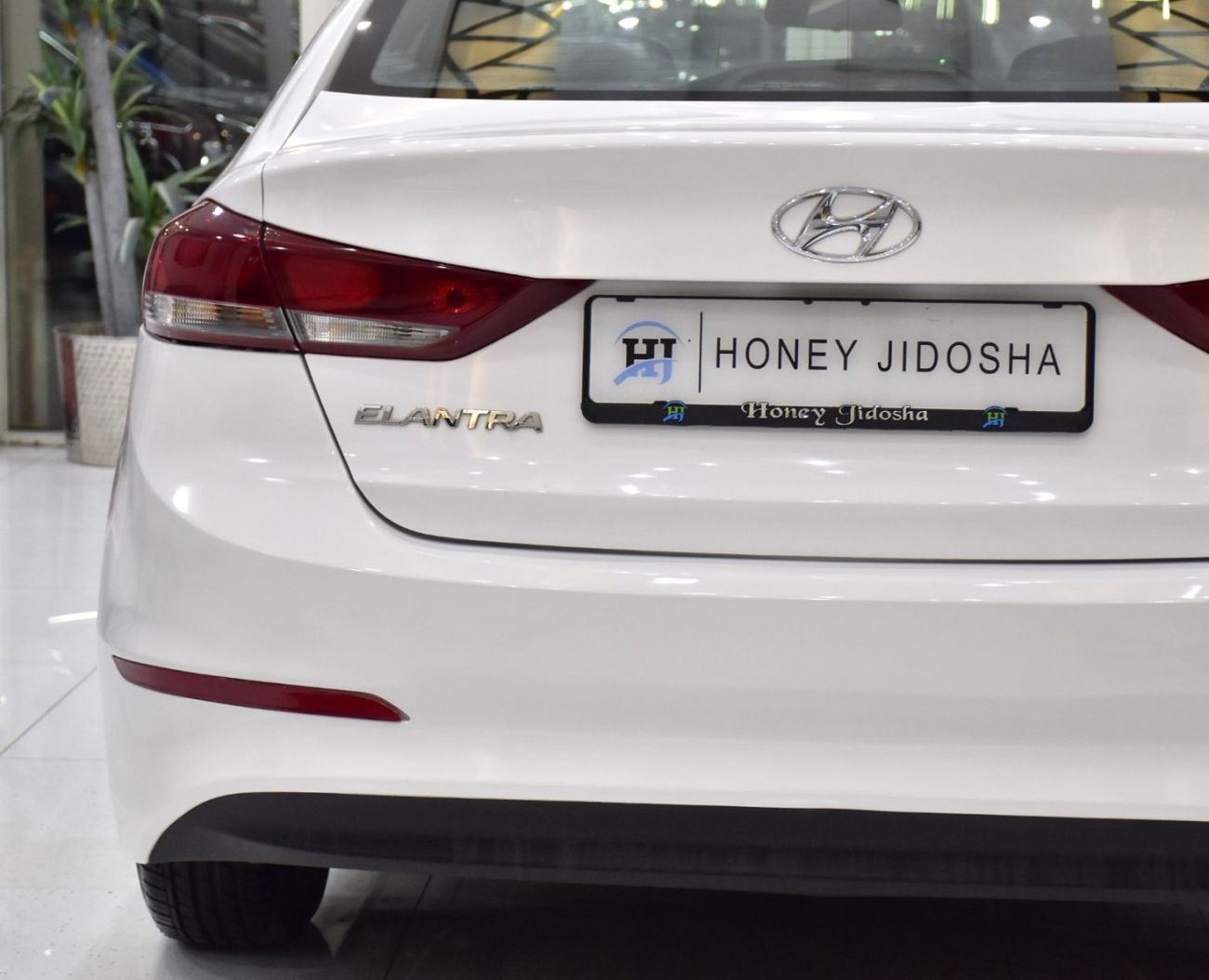 هيونداي إلانترا EXCELLENT DEAL for our Hyundai Elantra ( 2017 Model ) in White Color GCC Specs