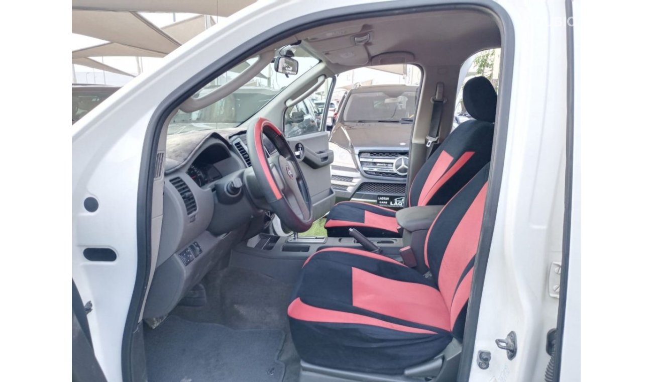 Nissan X-Terra Gulf model 2012 Forel wheels, rear camera screen, in excellent condition