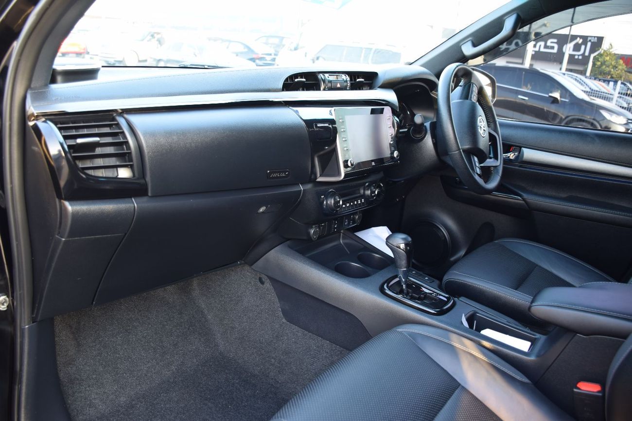 Toyota Hilux ROGUE 4X4 DIESEL FULL OPTION (RHD)