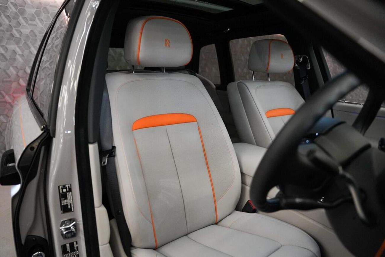 Rolls-Royce Cullinan 6.75 V12 Black Badge Auto 4WD Euro 6 5dr (EXPORT ONLY) RIGHT HAND DRIVE