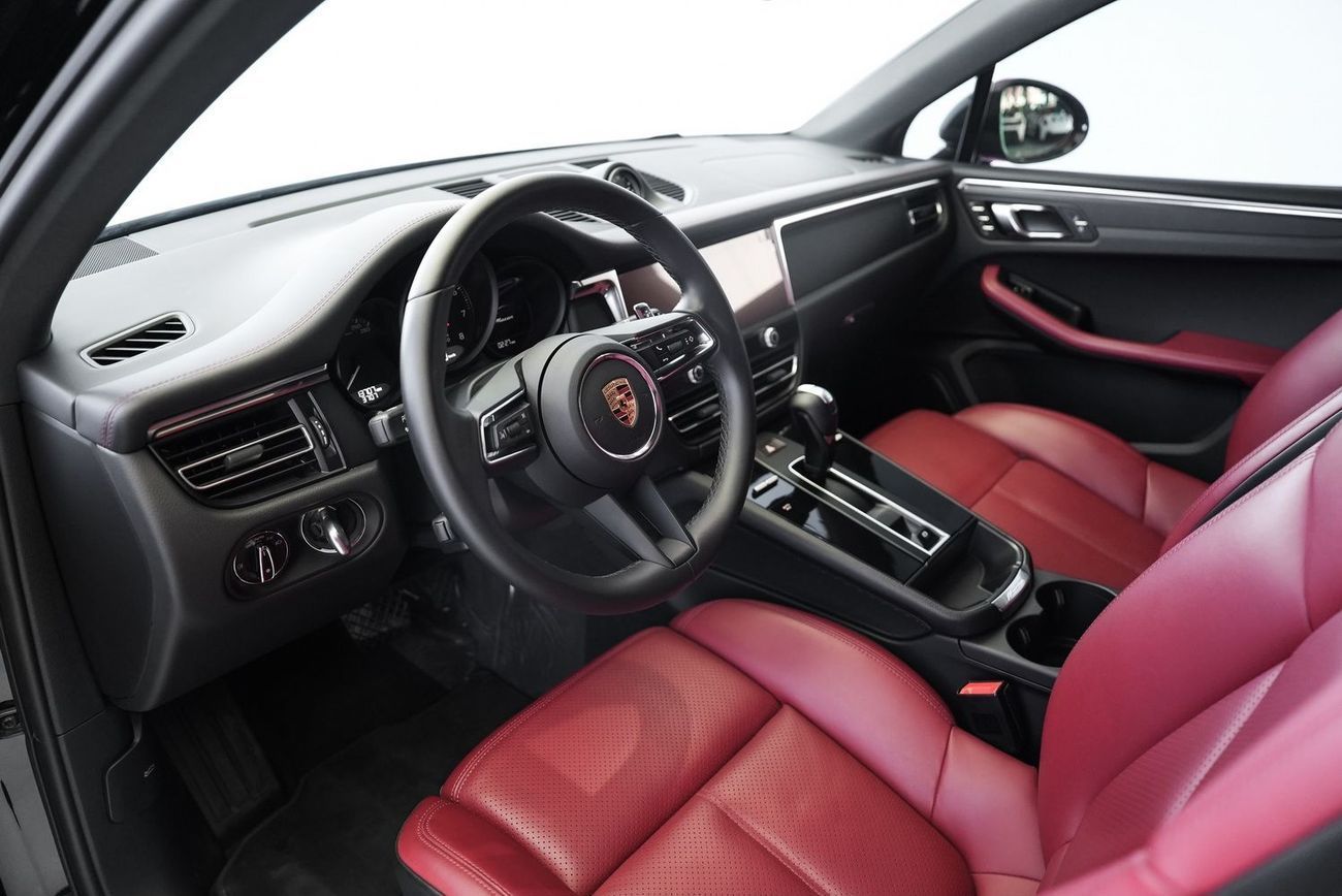 Porsche Macan Std 2.0L (252 HP)