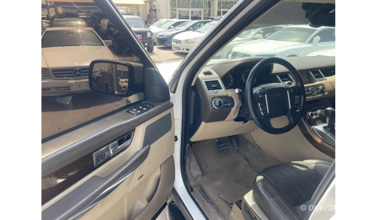 Land Rover Range Rover Sport HSE 2012 model, Gulf, 8 cylinders, automatic transmission, no super, full option, odometer 188000