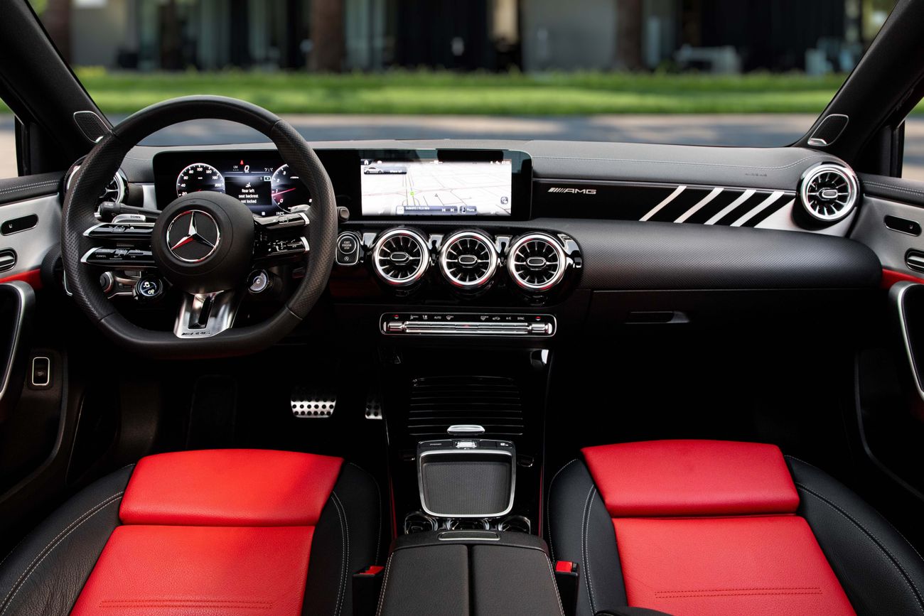 Mercedes-Benz A 35 AMG A35 AMG Aero-Dynamic | 3,721 P.M | 0% Downpayment | A35 AMG AERODYNAMIC | WARRANTY!