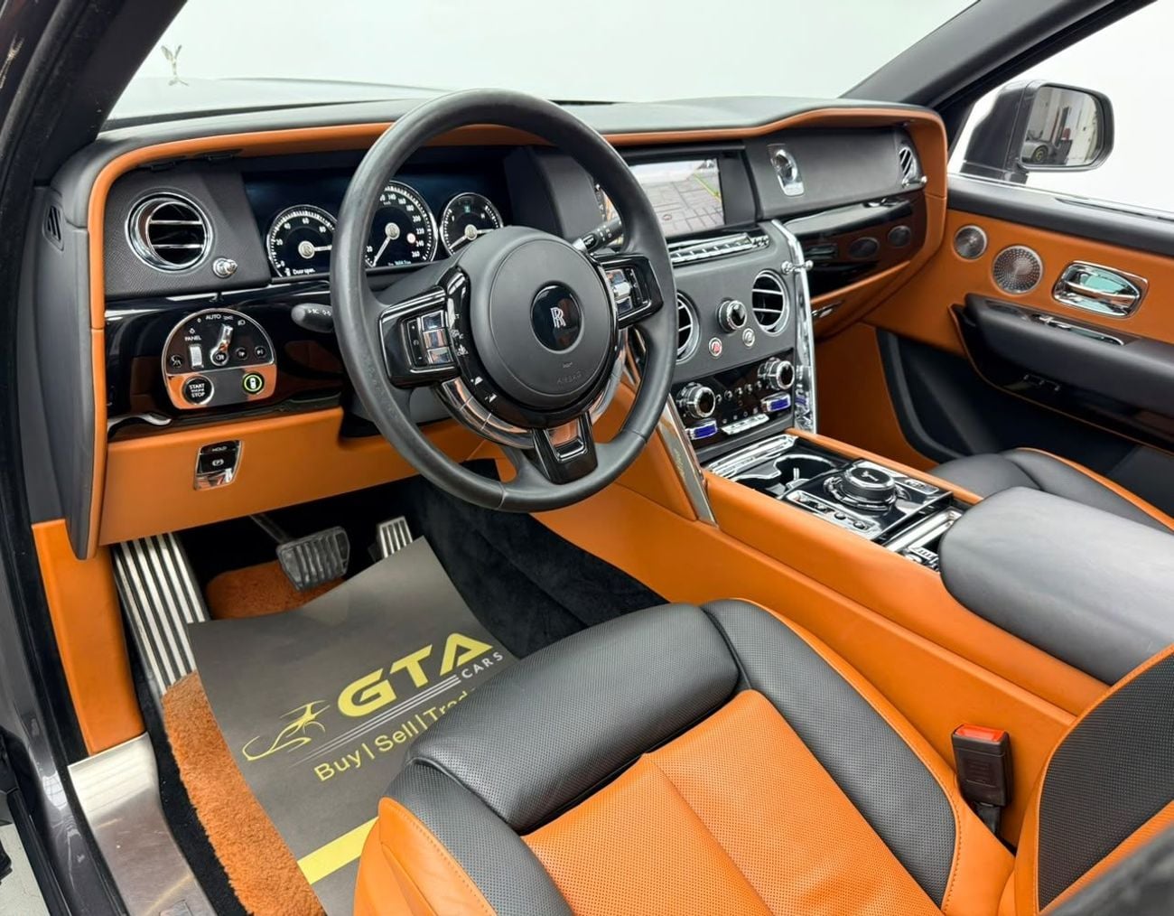 Rolls Royce Cullinan STANDARD 2020 Rolls Royce Cullinan, Warranty, Full Service History, Fully Loaded, Excellent Condition, GCC
