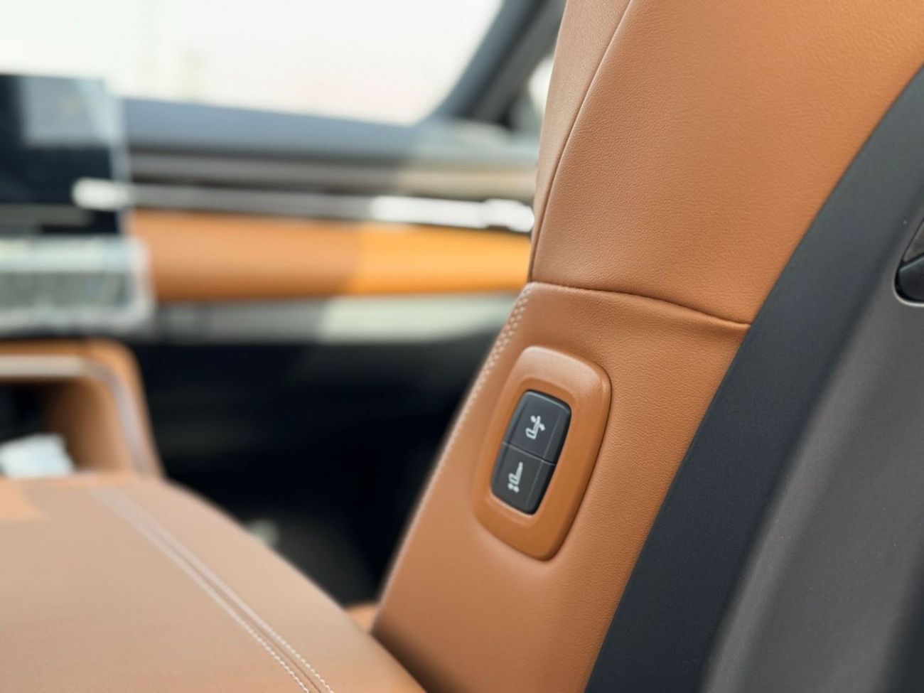 Toyota Avalon TOYOTA AVALON 2.5L HYBRID XLE 2024