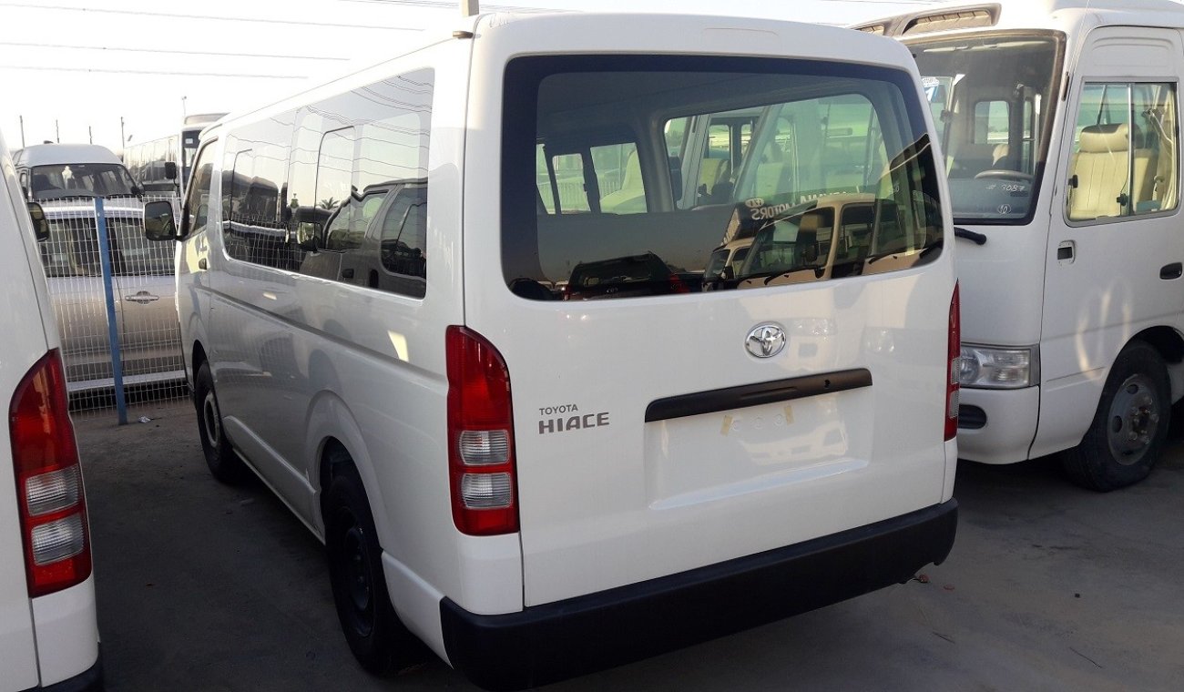 Toyota Hiace Standart Roof