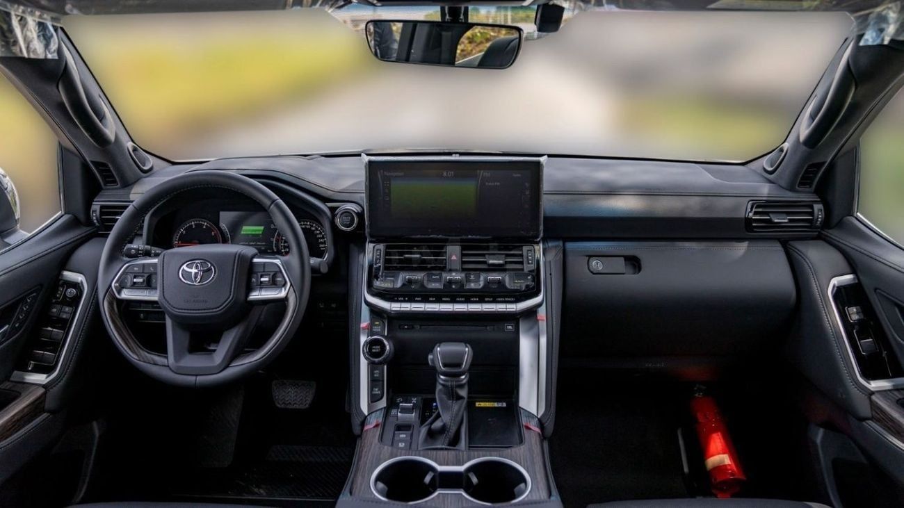 تويوتا لاند كروزر VXR LC300 VXR 3.3D AT MY2025 – GREY