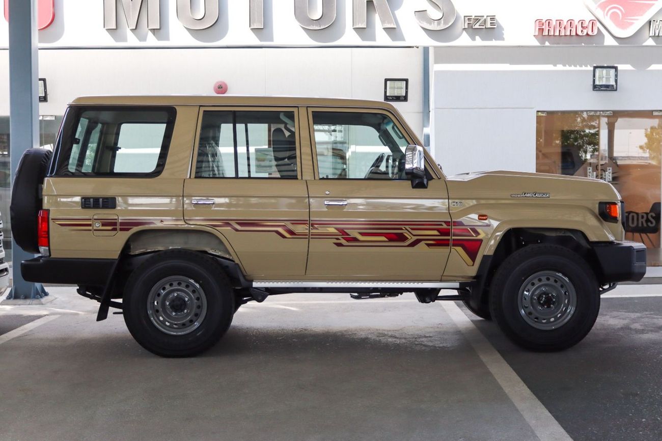 Toyota Land Cruiser GRJ 76 4.0 V6 M/T