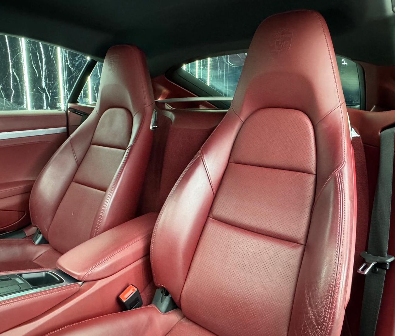 Porsche 718 Cayman Std 2.0L A/T