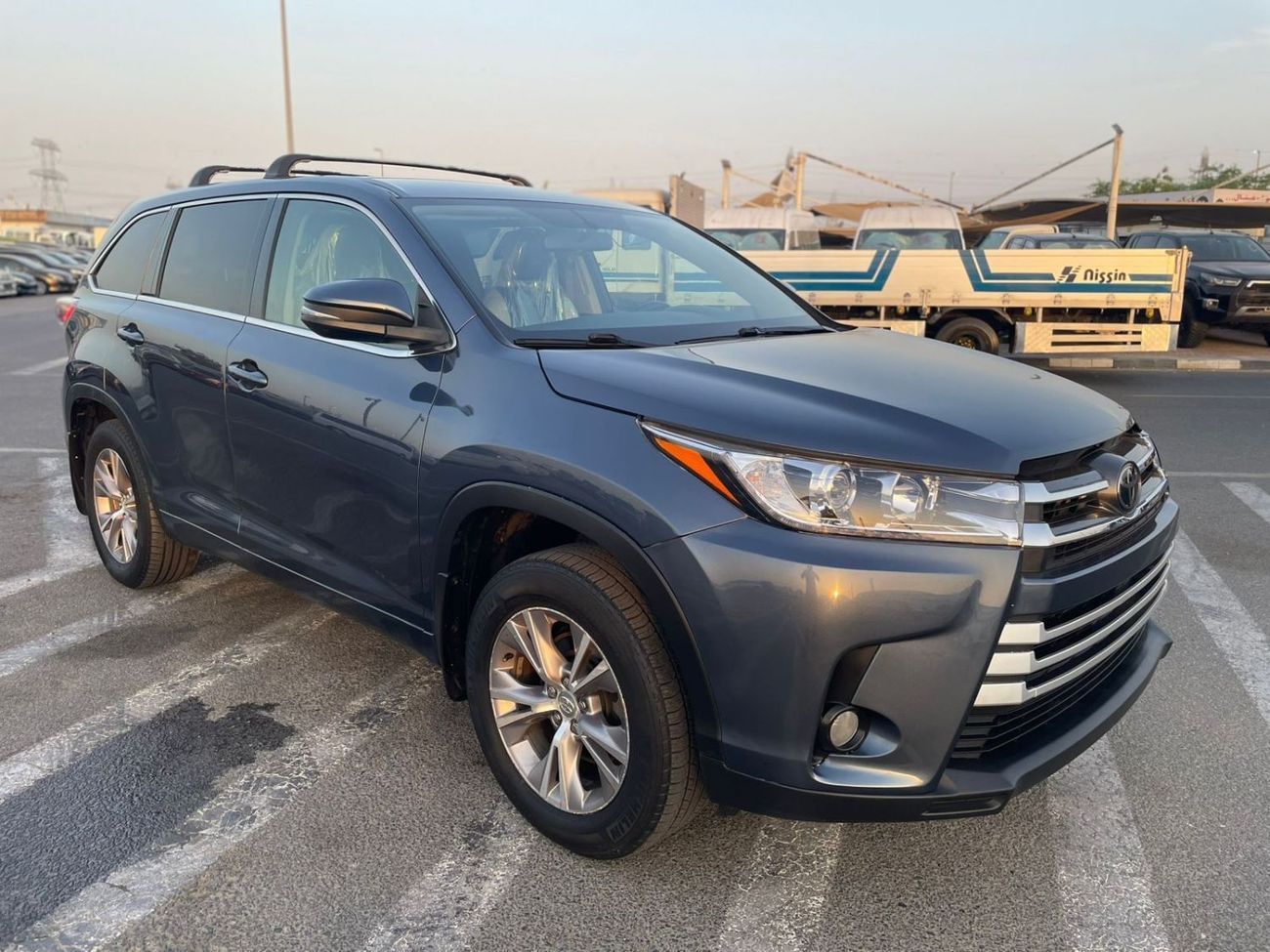 Toyota Highlander 2015 Toyota Highlander LE MidOption+ 3.5L V6 - AWD 4x4 - 7 Seater - Trunk Auto -